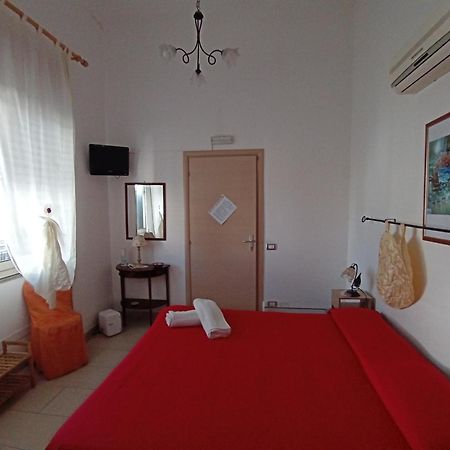 Casa Rosati Bed & Breakfast Sampieri Exterior photo